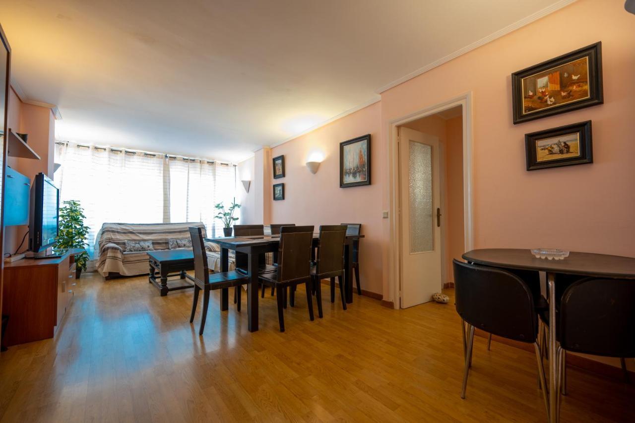 Beautiful Parque Loix 4 Bedroom Apartment Shared Pool, Tennis Court Benidorm Exterior photo
