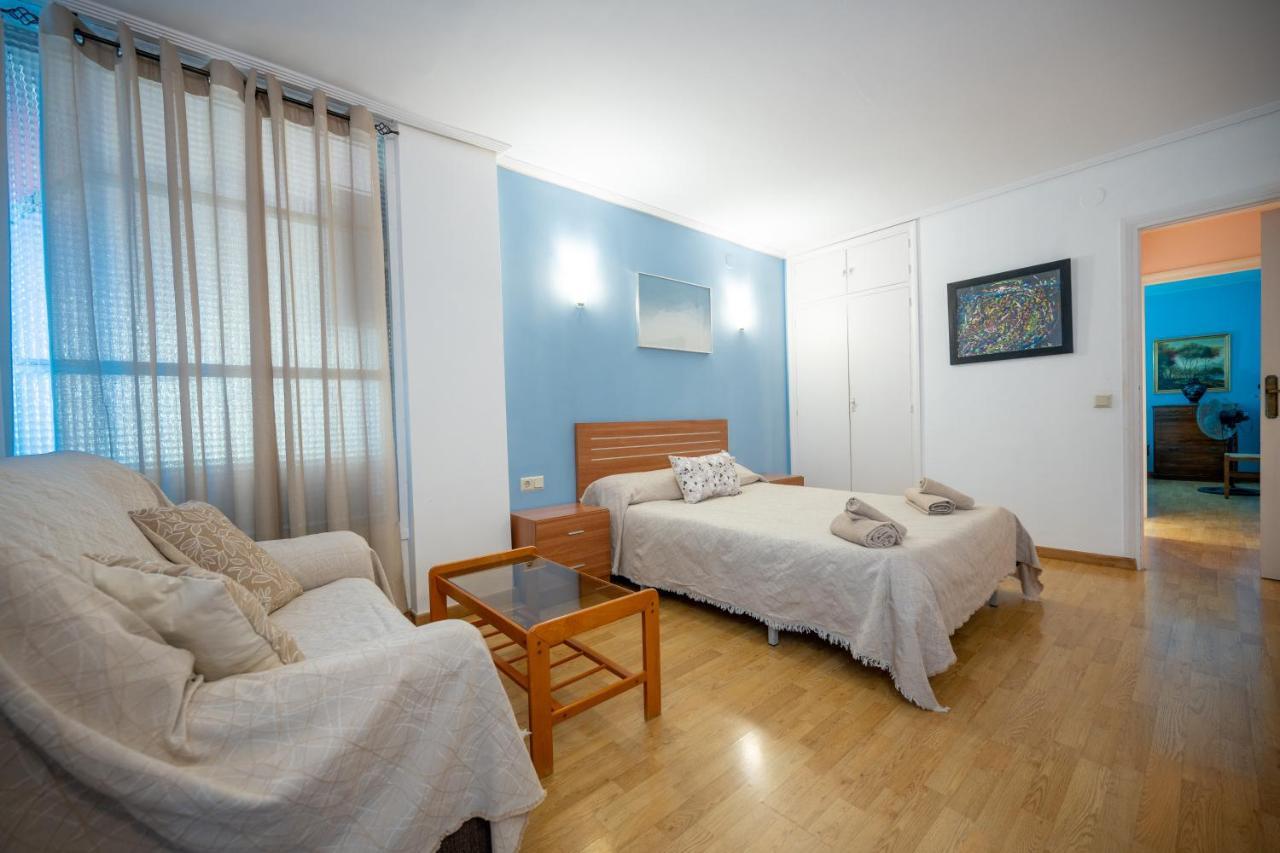 Beautiful Parque Loix 4 Bedroom Apartment Shared Pool, Tennis Court Benidorm Exterior photo